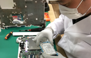 札幌PCデータ復旧堂の分解復元